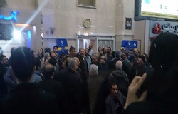 تجمع سهامداران در بورس تهران